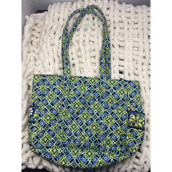 Vera Bradley~ Daisy Daisy Baby Bag~Retired 2008 - Picture 1 of 10